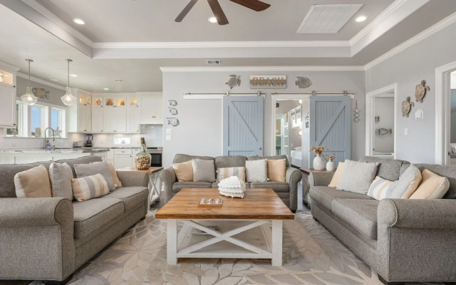 Sunkissed Castle 4 Bedroom Home