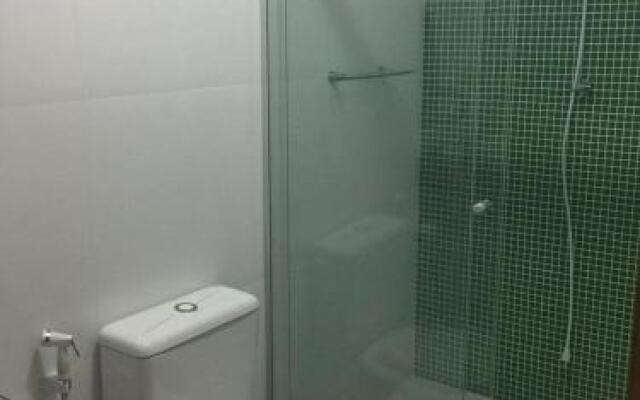 Apartamento com Clube e Vista para o Lago