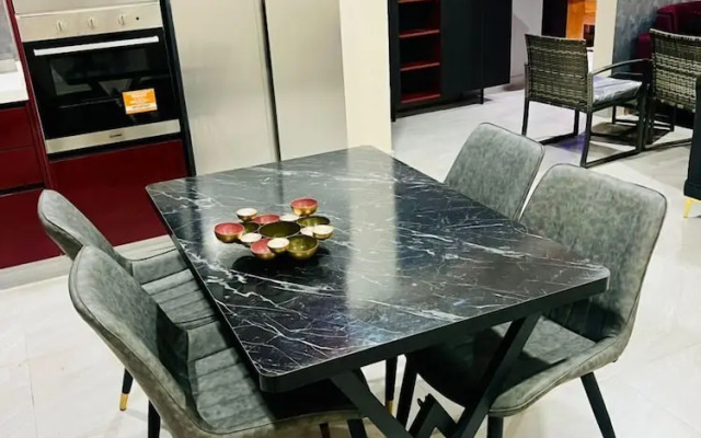 Uda Apartment