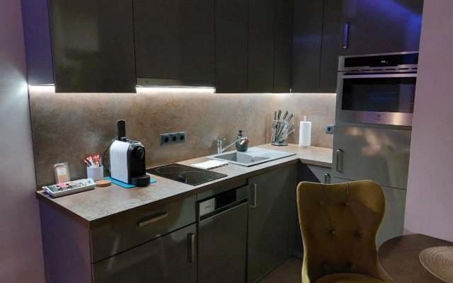 Silver Dawn Apartments