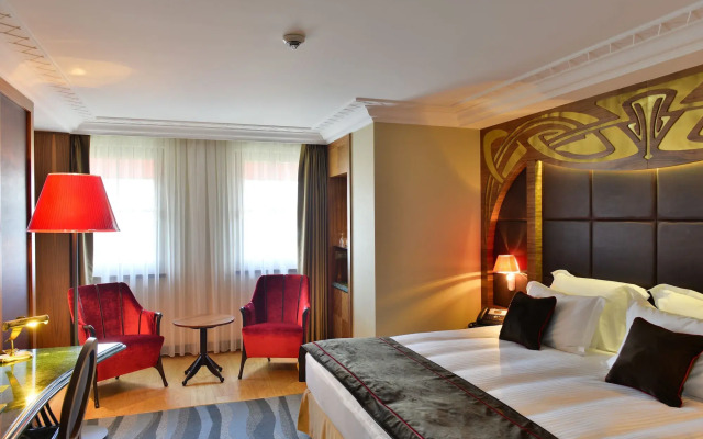 Warwick Ankara