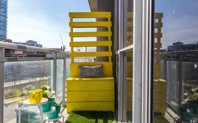 QuickStay - Sunlit Luxury Loft on King West