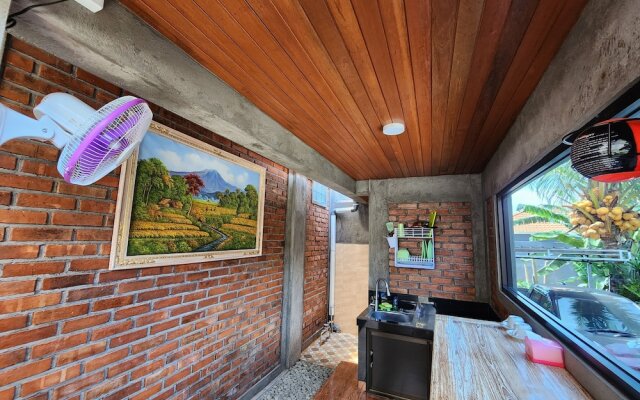 Jineng Guest House By The Swand