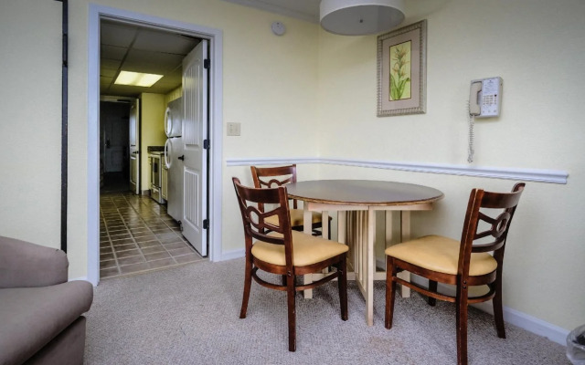 Litchfield Beach & Golf Resort