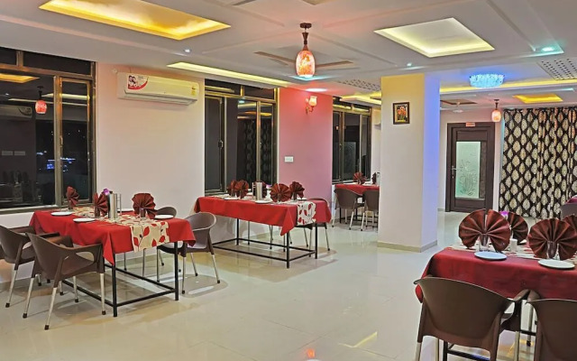 Hotel Shivam Fort View By OYO Rooms