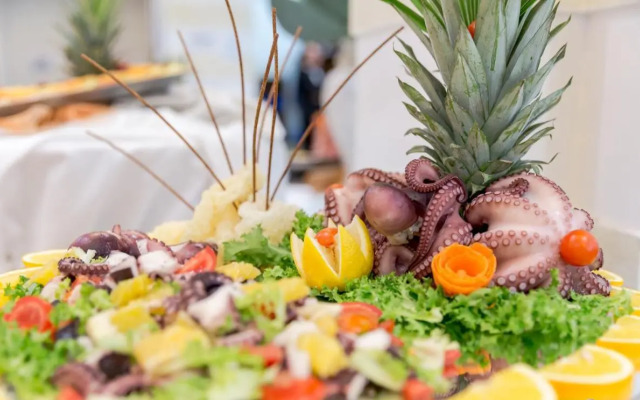 Perla del Golfo Resort