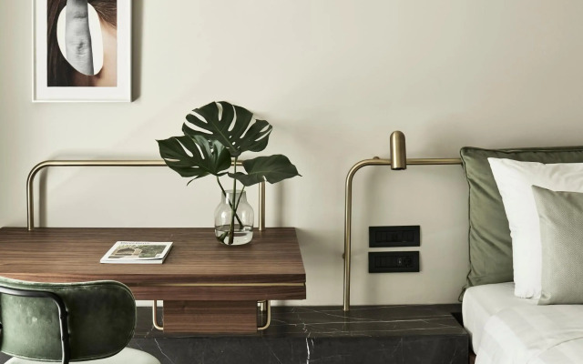 Perianth Hotel