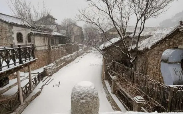 ATRIUM Fengzhu Homestay (Gubeikoushuizhen Shop)