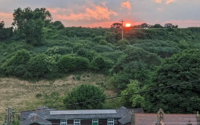 Three Horseshoes Inn