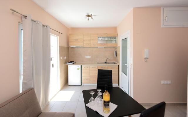 Happy Days Home Apartment and Studio