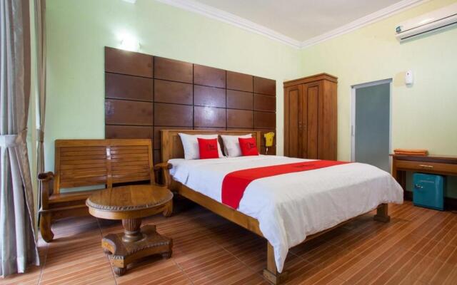 RedDoorz near Juanda International Airport