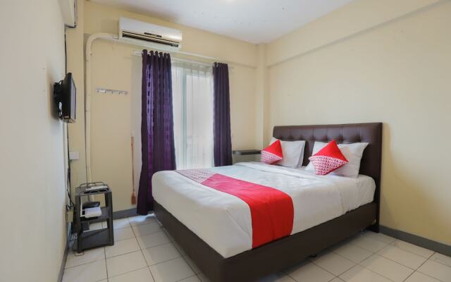 Lauv Room Grand Centerpoint by OYO Rooms