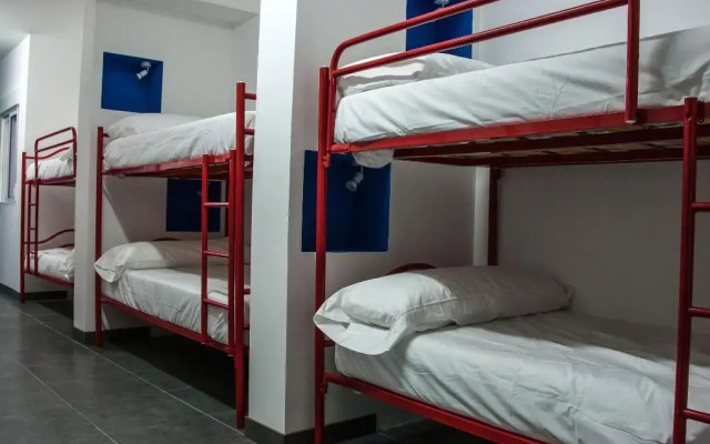 Olé Backpackers Hostel