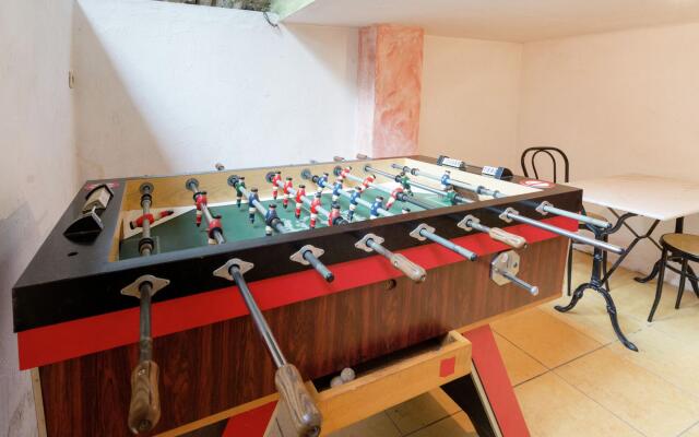 Glorious Holiday Home in Weris with Jacuzzi