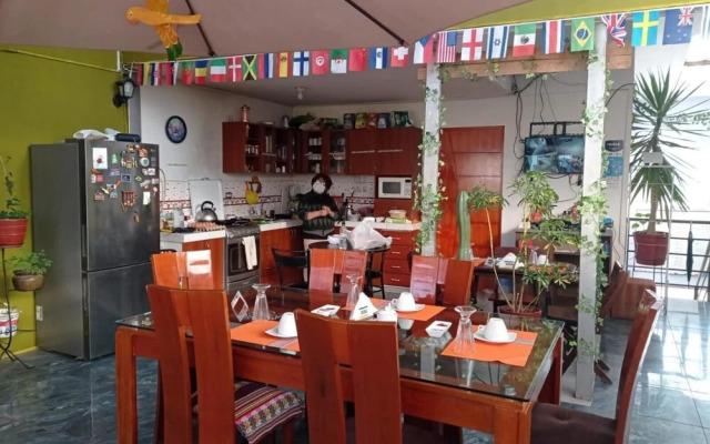 Hermoza House Bed & Breakfast