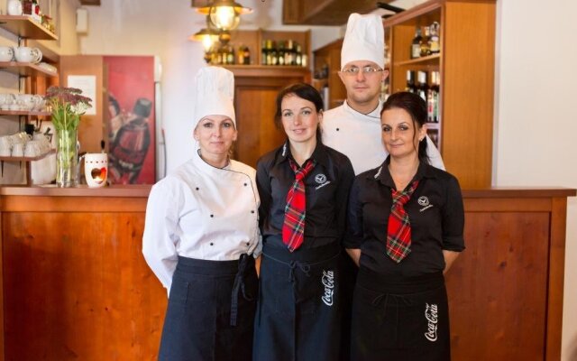 Hotel Gobor ***
