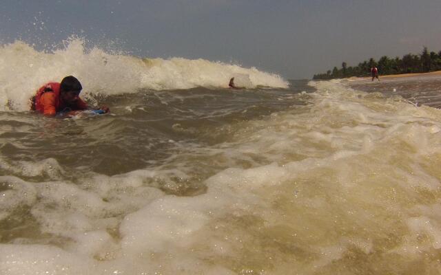 Sai Vishram Beach Resort Byndoor