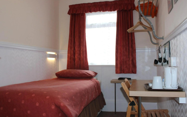 Rollason Wood Hotel