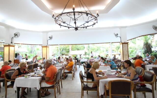 L’etoile Beach Hotel