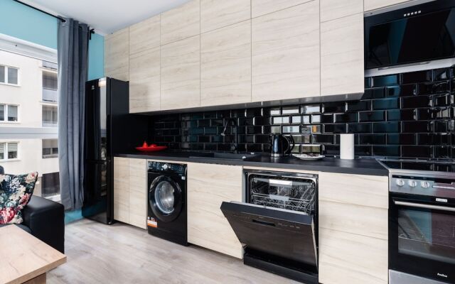 Mateckiego Apartment by Renters