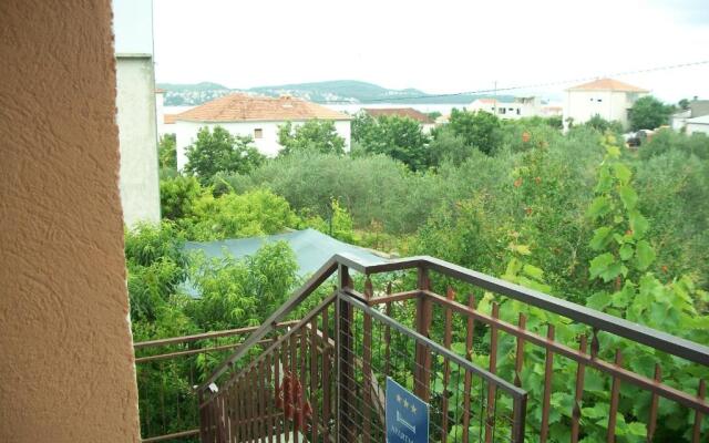 Apartment Luka