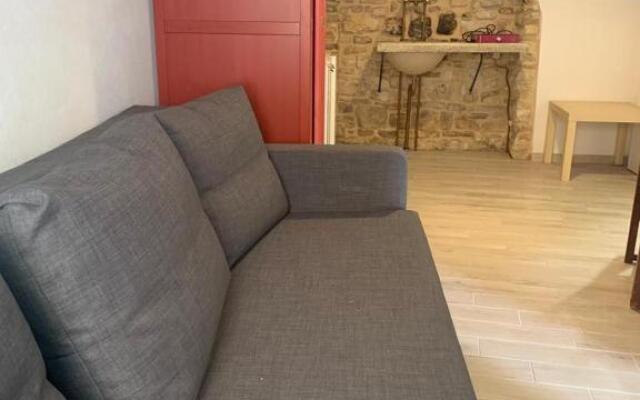 S236 - Sirolo, monolocale nei vicoli