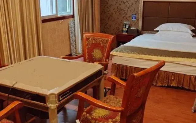 Tongjiang Xiangrui Hotel