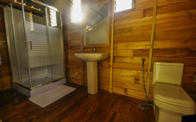 Wild Glamping Knuckles