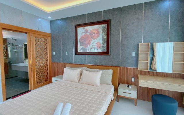 VILLA ARIA RESORT, THE SEA BY 10m,Biển và hồ bơi riêng – Guest Rooms – Vung Tau