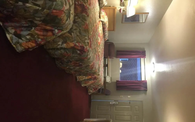 Knights Inn Colby KS