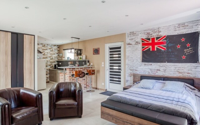Cosy Apartment in Eperlecques with Fireplace