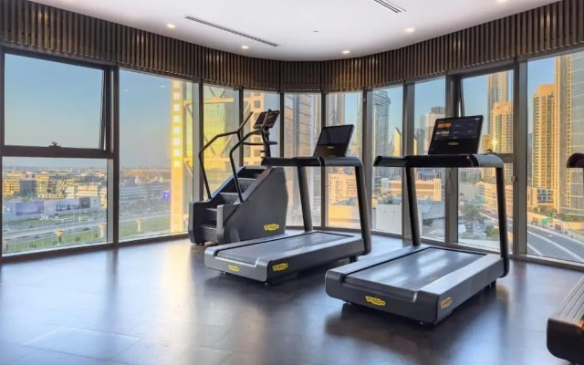 Rooftop pool-2BR Apartment Near Downtown