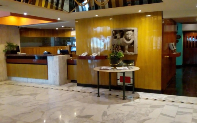 Segovia Regency Hotel