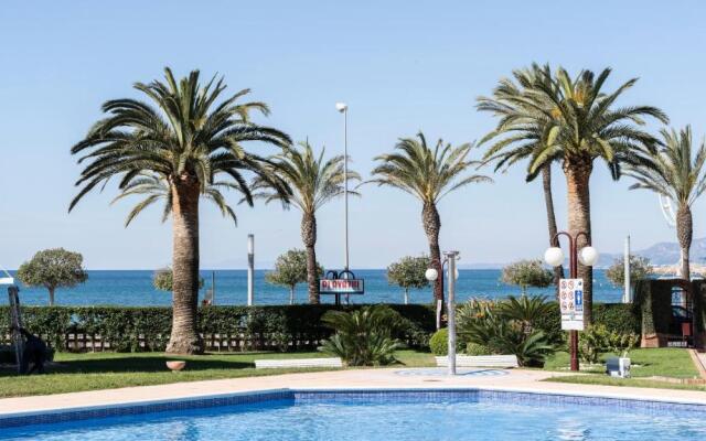 CAMBRILS BEACH 1a Línea