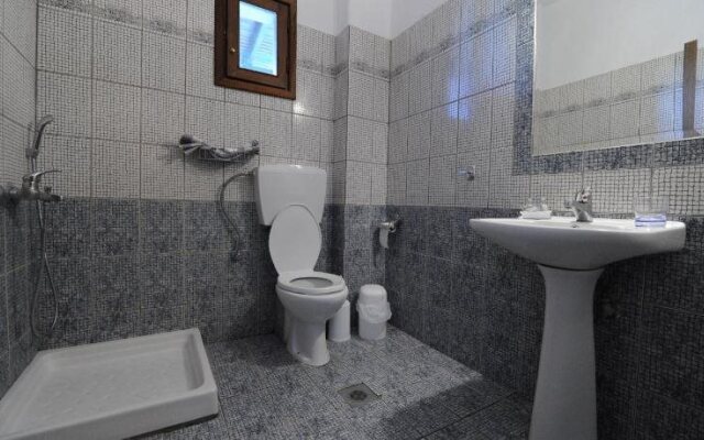Thalassa Hotel