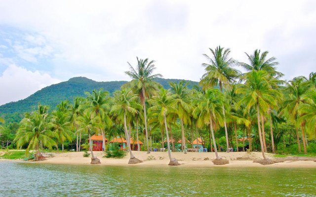 Kiki Coconut Beach Resort