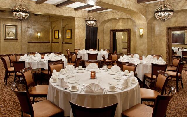 Crowne Plaza Cleveland Airport by IHG
