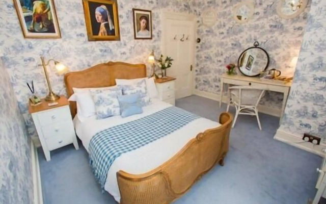 James Place @ Brynawel