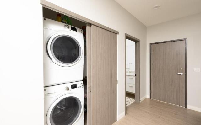Flexhome Walker's Point 1BR Q2