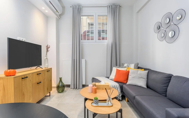 Penelope's Charming 2-BR Apt in Athens