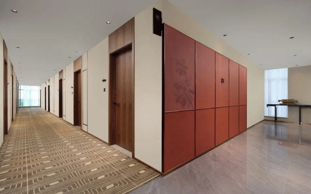 Model J Hotel Jakarta Soekarno Hatta Airport