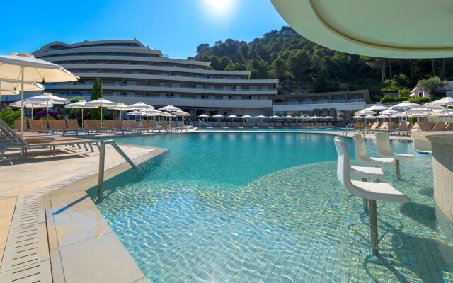 Olympic Palace Resort Hotel & Convention Center