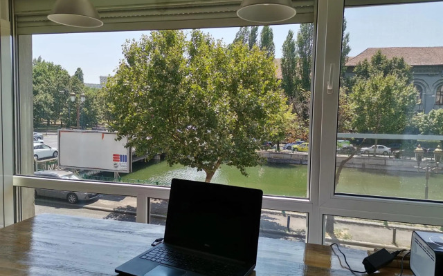 RIVER VIEW - Izvor Studio