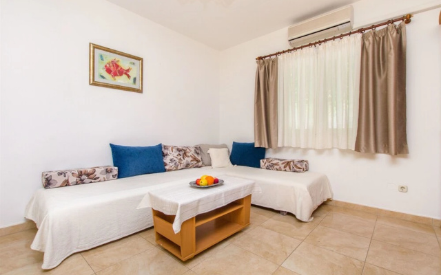 Apartments And Rooms Anita