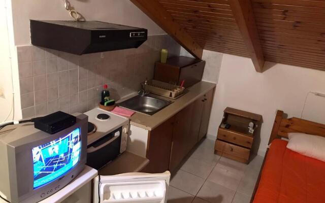 Ion Apartments Messolonghi Single Bed Room Mountain View Loft