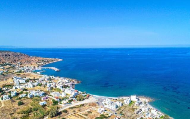 Terra Zeus - Wooden House Beachfront