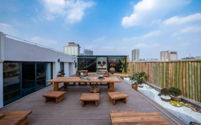 Yunfuli Yinsu Du Fu Thatched Cottage Business and Leisure B&B