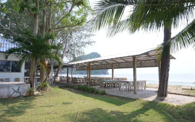 Boonchu Bangburd Resort at Chumphon