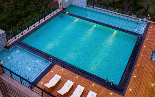 Hampton by Hilton Sanya Weiming Lake Park