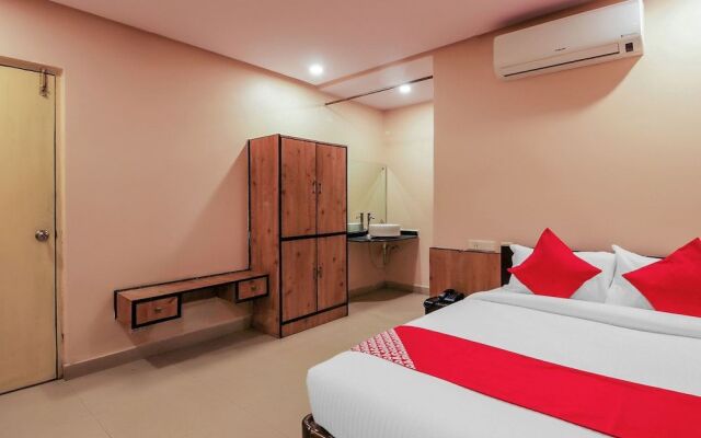 OYO Flagship 18926 Tourist Krishna Inn
